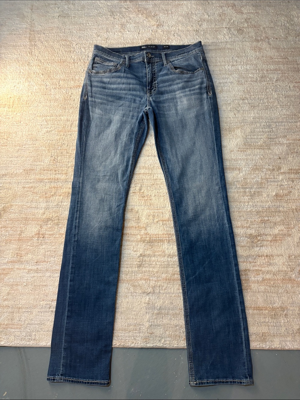 BKE Women's Faded Blue Straight-Leg Jeans